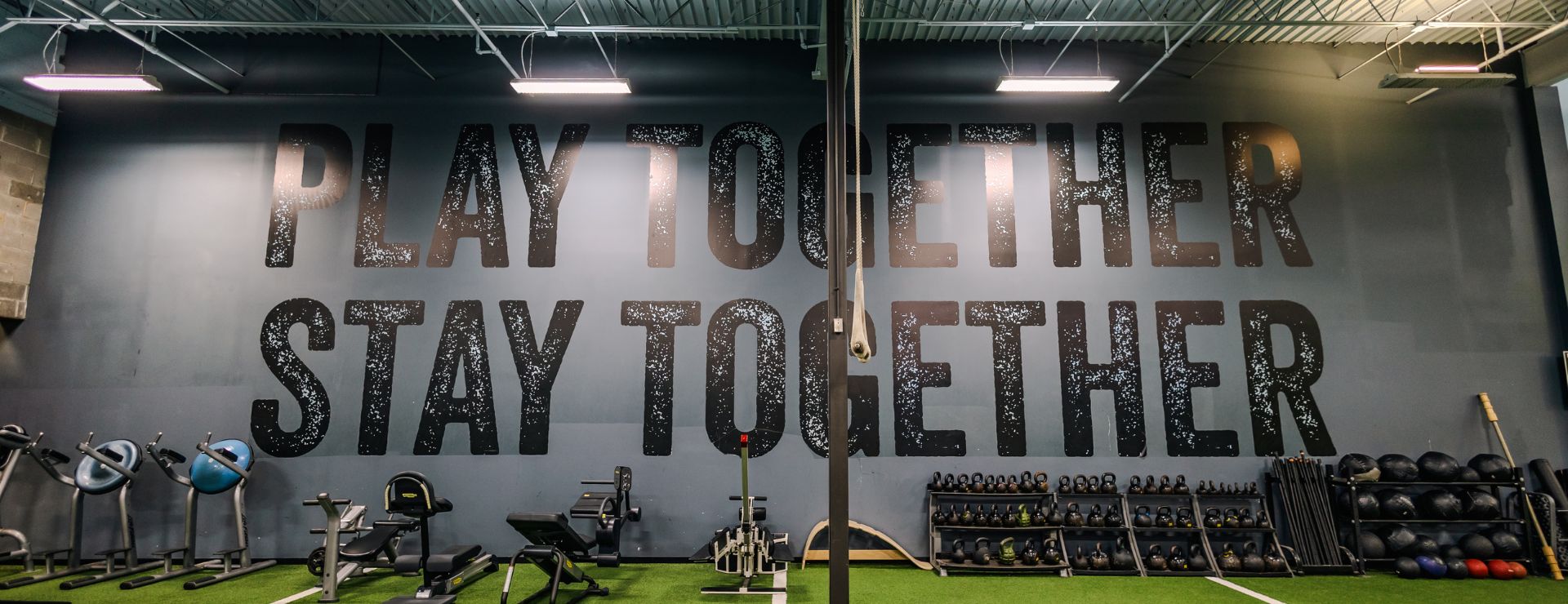 golds-gym-east-end-modern-fitness-amenities-richmond